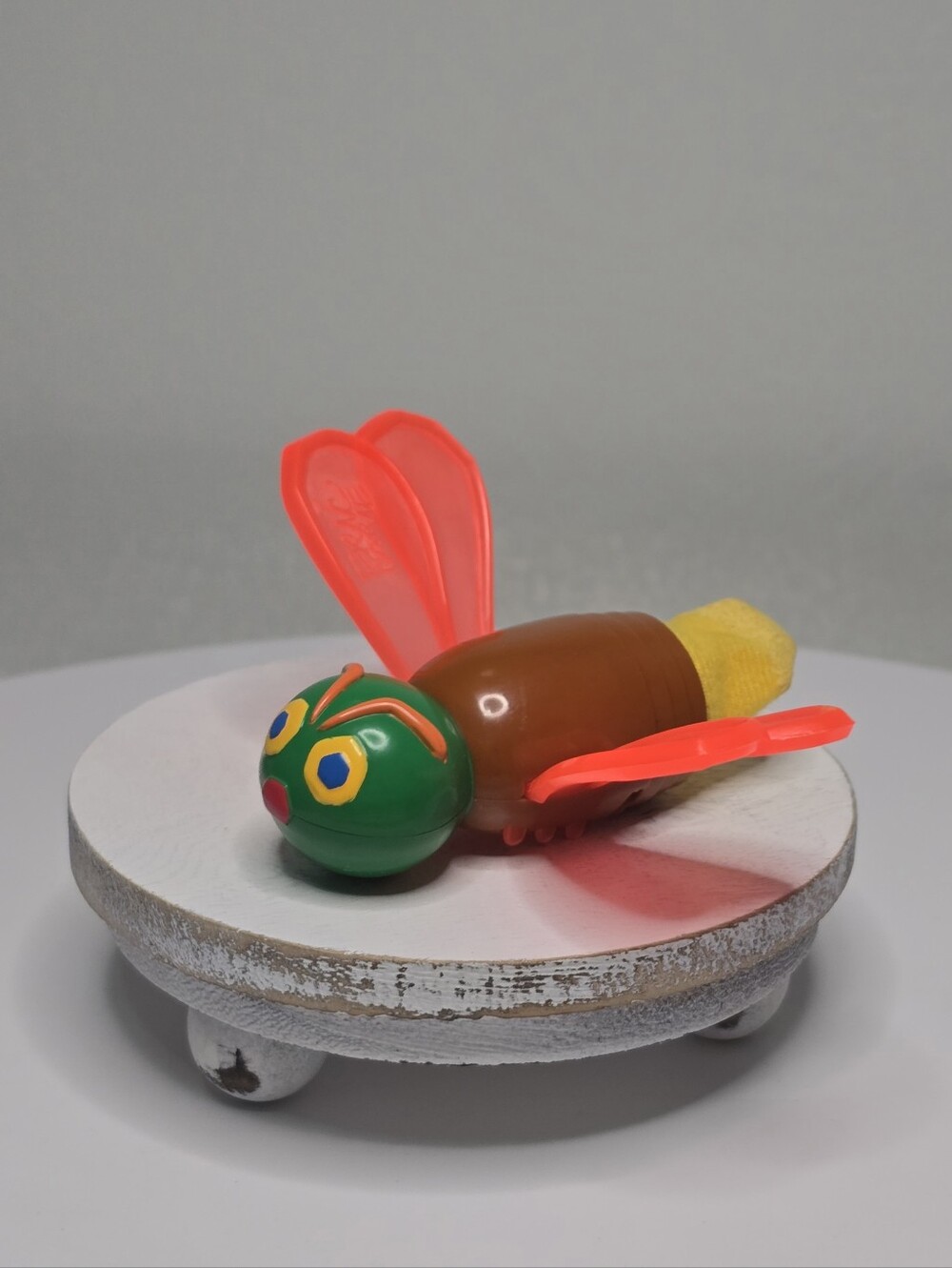 1995 The Very Lonely Firefly by Eric Carle McDonalds Happy Meal Toy